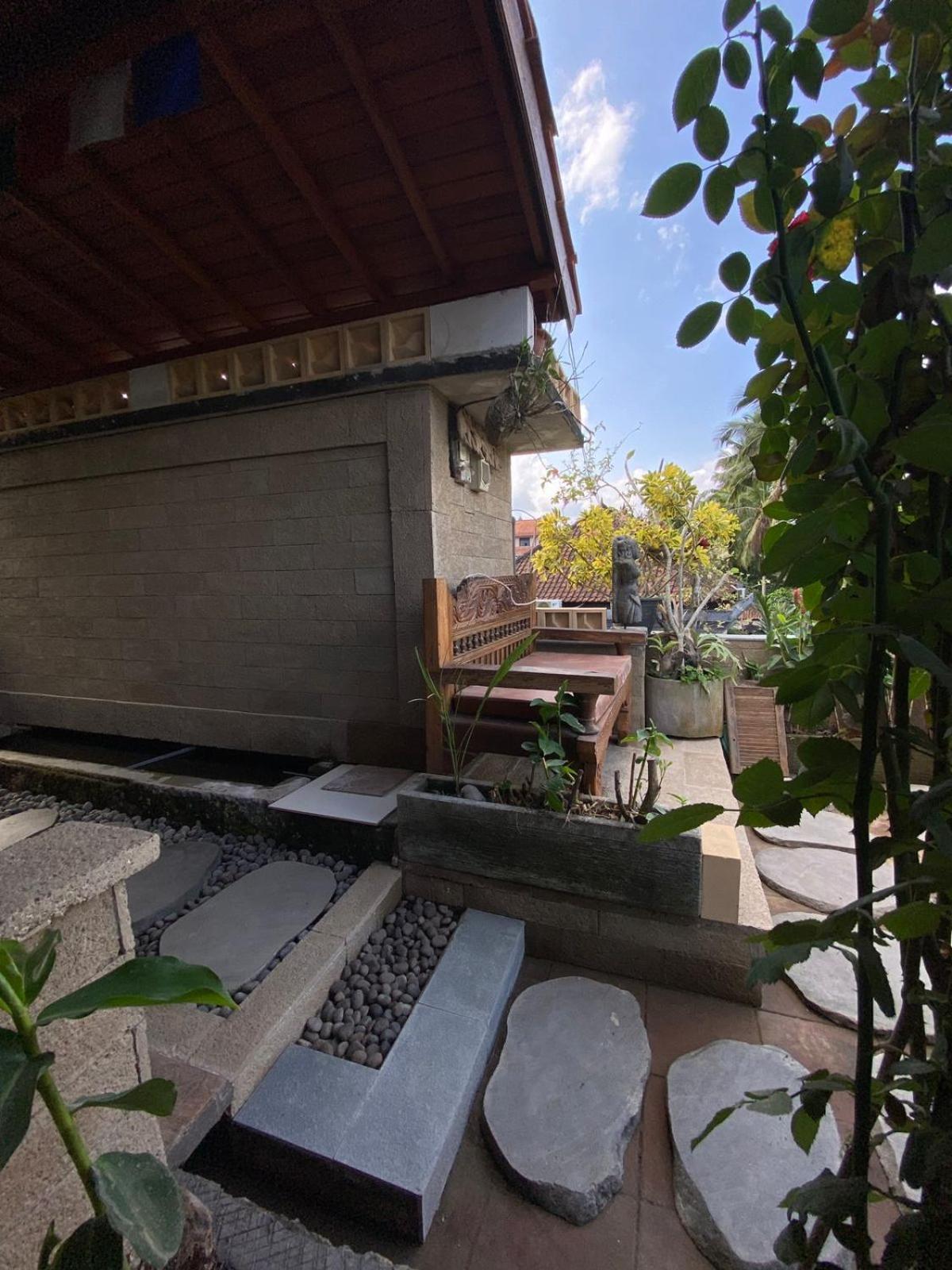 Ogek Home Stay Убуд Номер фото