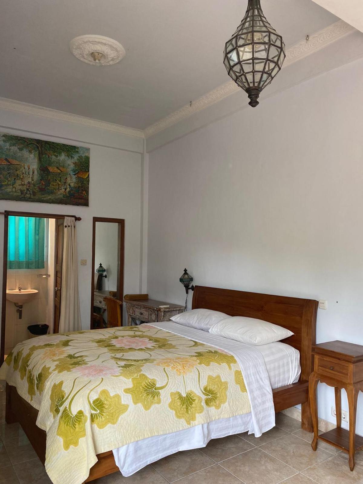 Ogek Home Stay Убуд Номер фото
